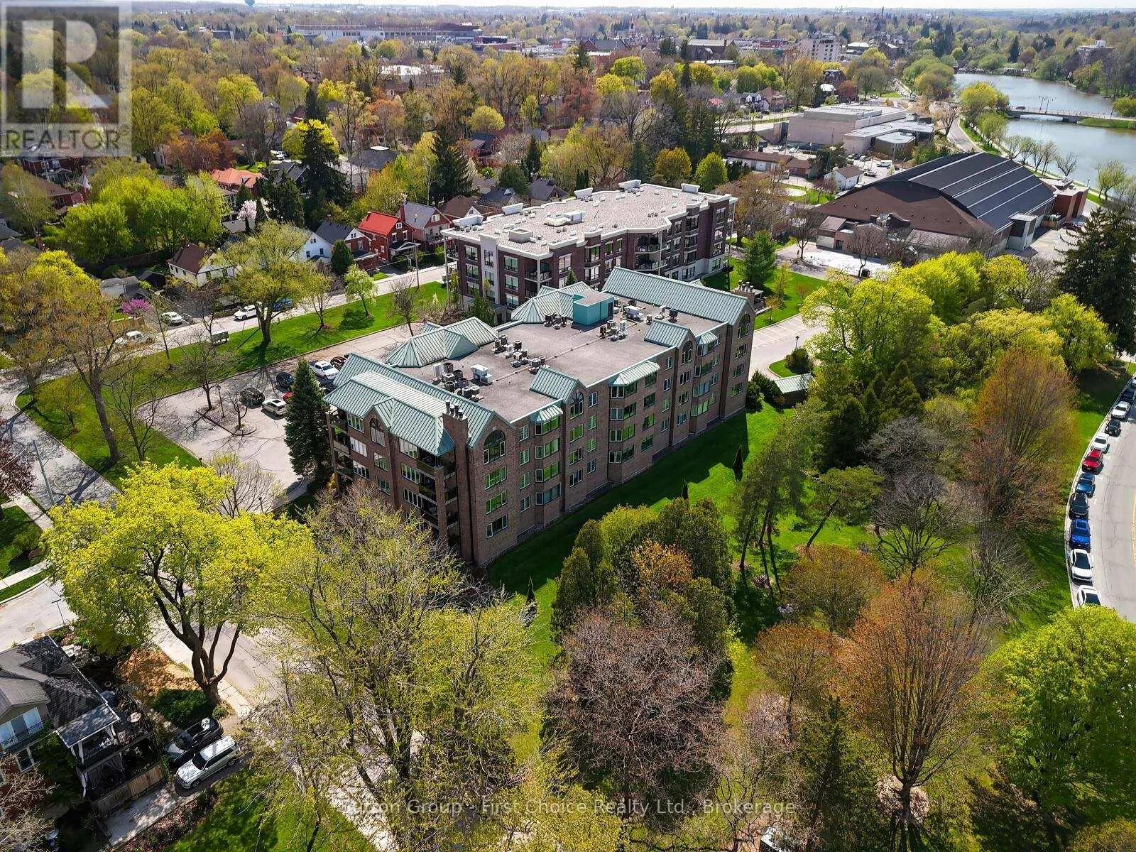 206 - 30 FRONT STREET, #206