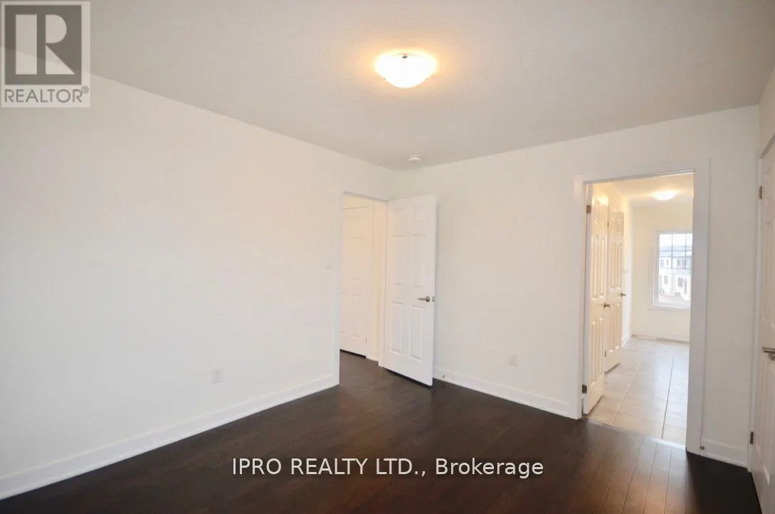 166 AVIRON CRESCENT