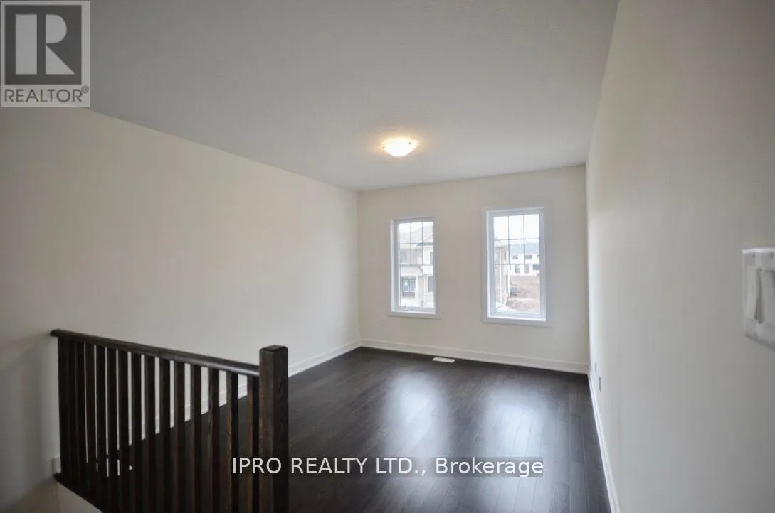 166 AVIRON CRESCENT