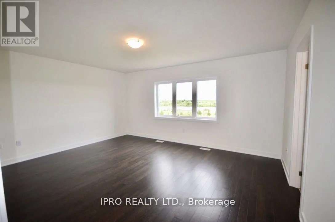 166 AVIRON CRESCENT