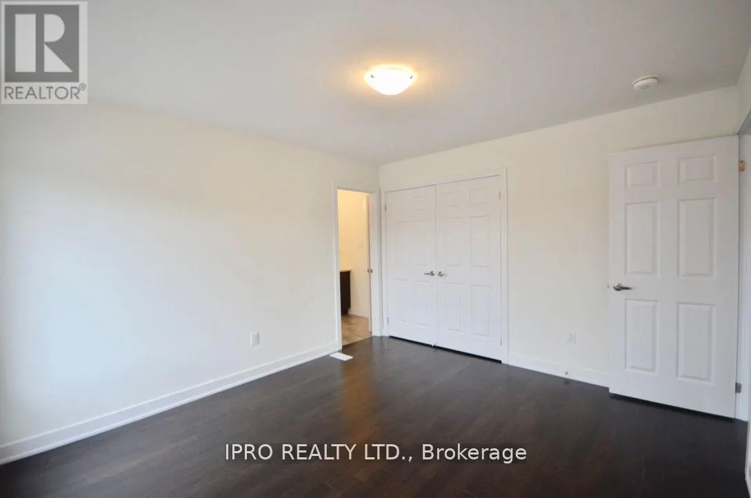 166 AVIRON CRESCENT