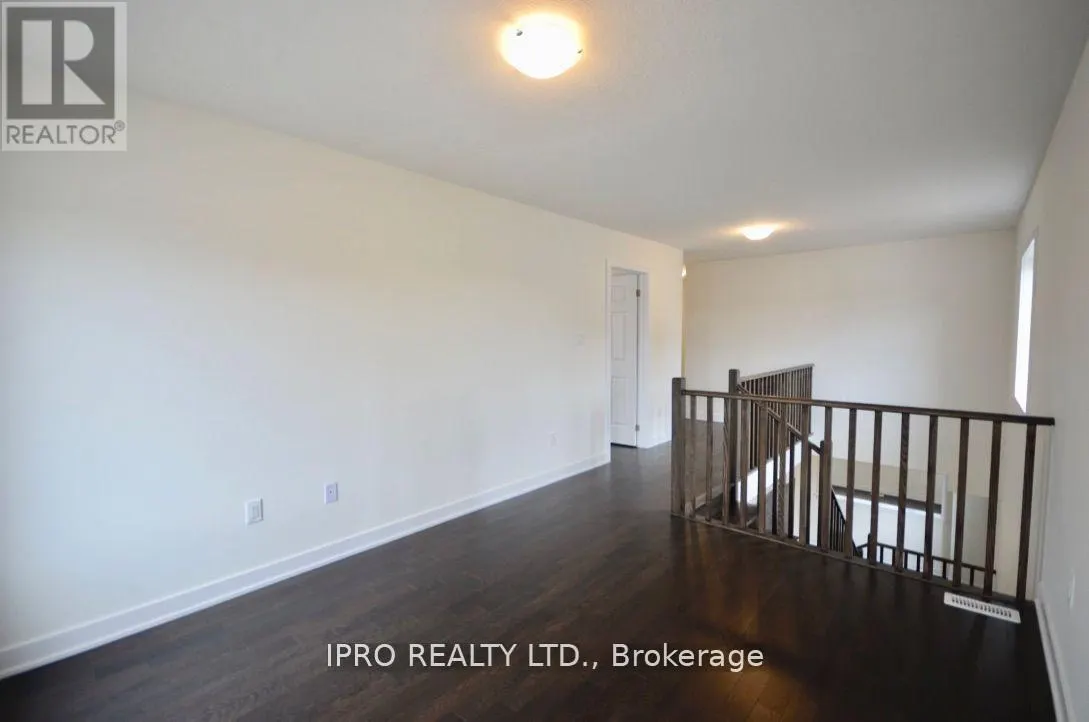 166 AVIRON CRESCENT