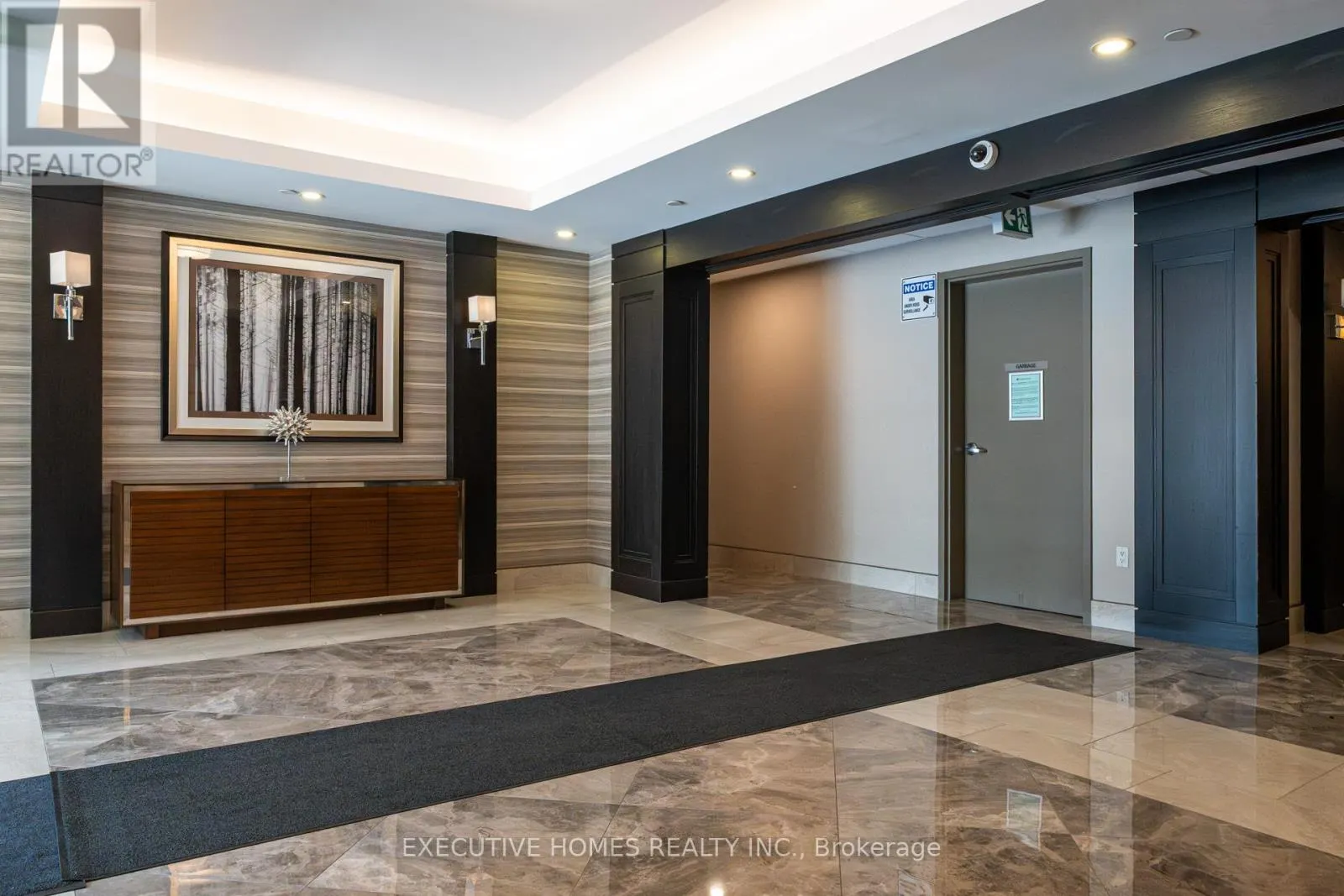 327 - 101 SHOREVIEW PLACE