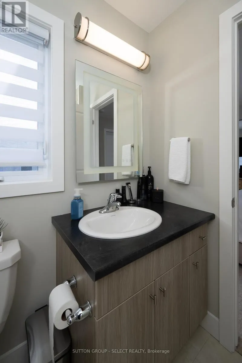 39 - 177 EDGEVALLEY ROAD, #39