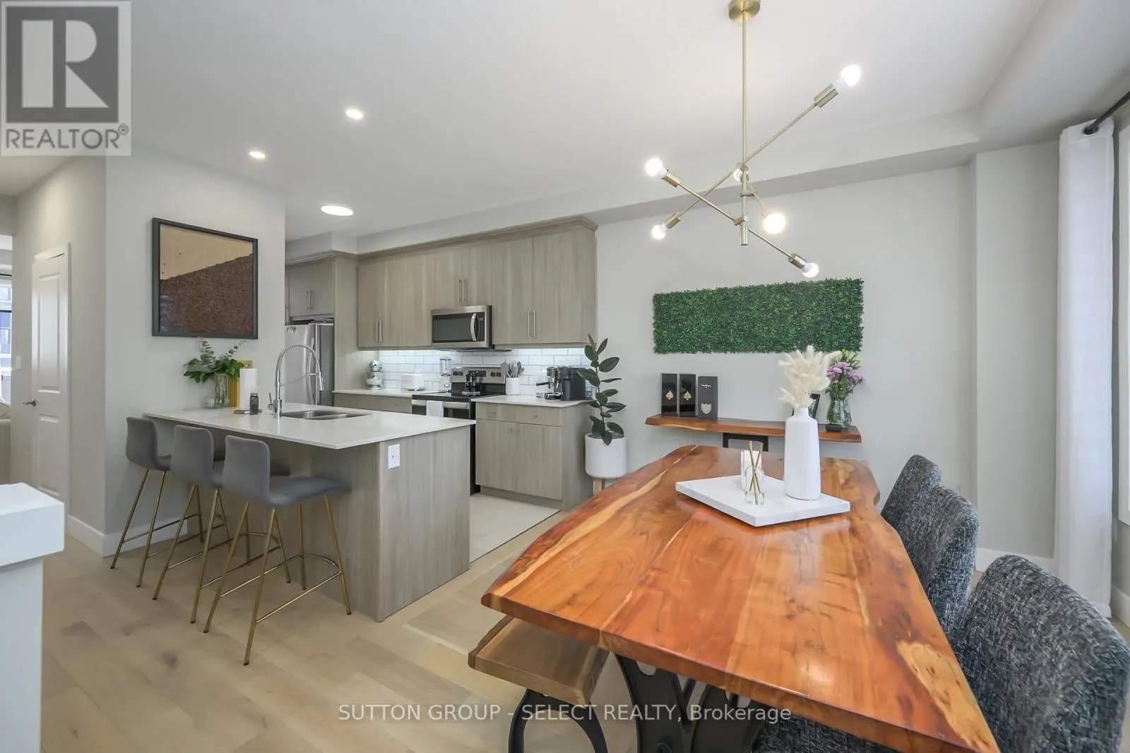 39 - 177 EDGEVALLEY ROAD, #39