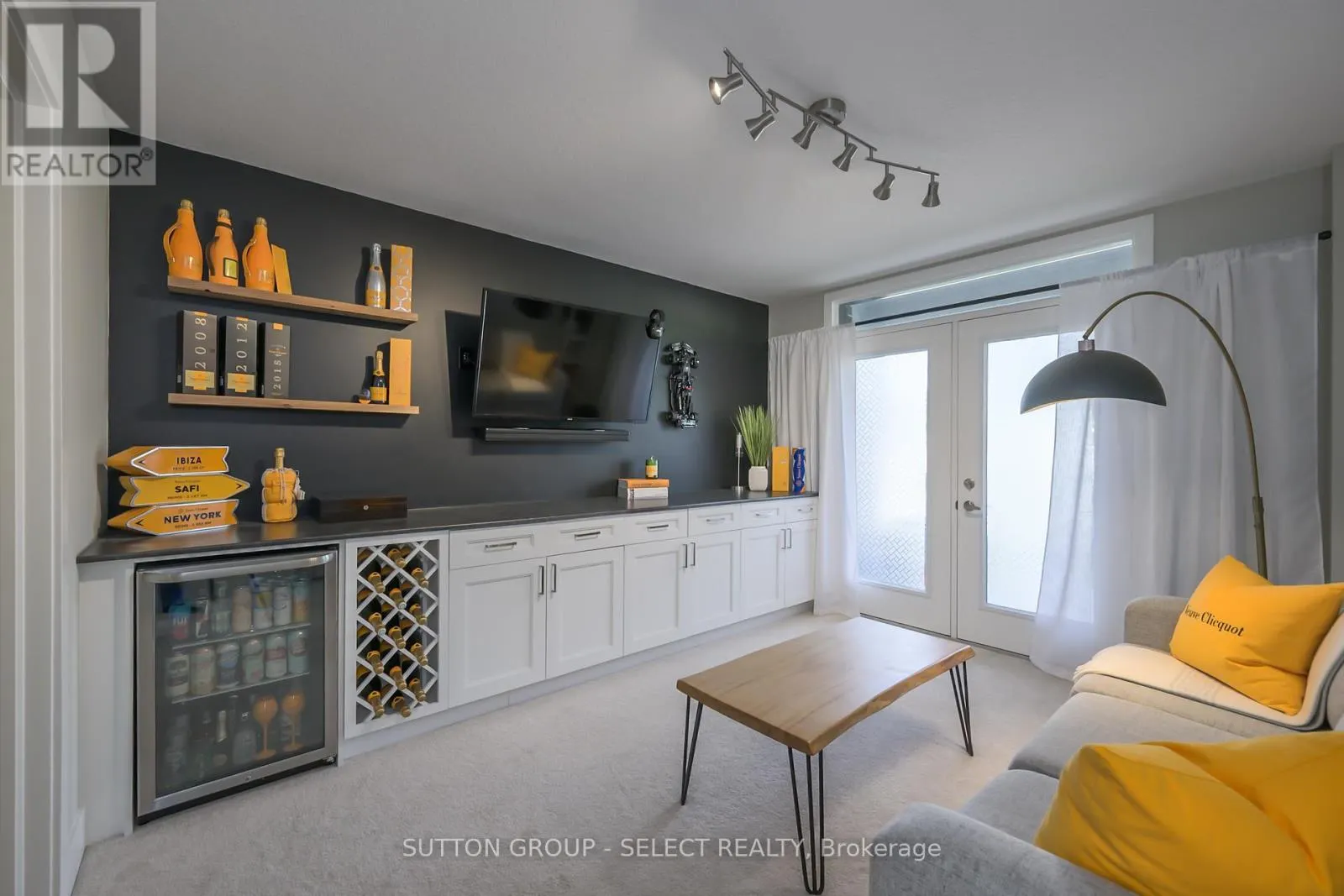 39 - 177 EDGEVALLEY ROAD, #39