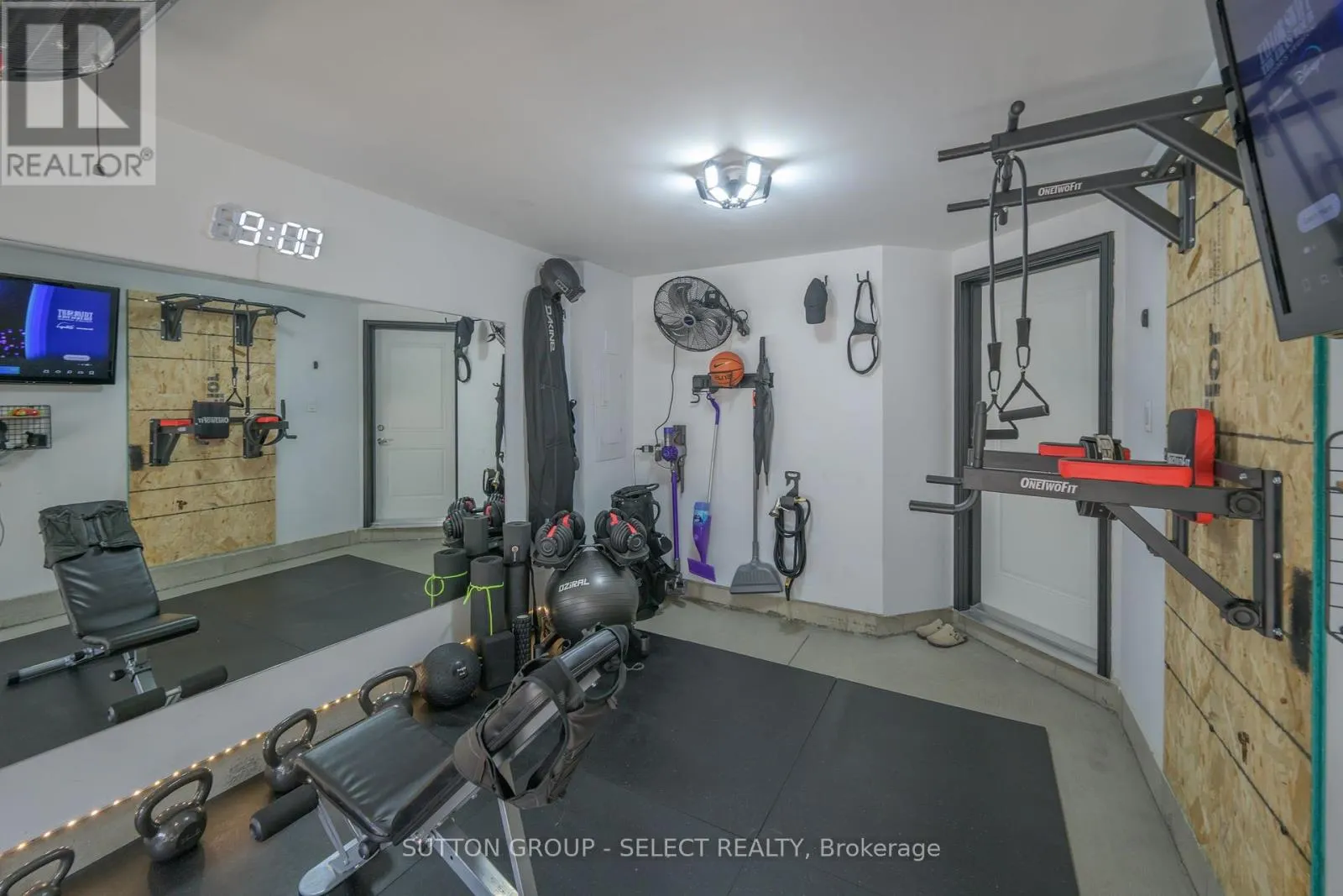 39 - 177 EDGEVALLEY ROAD, #39