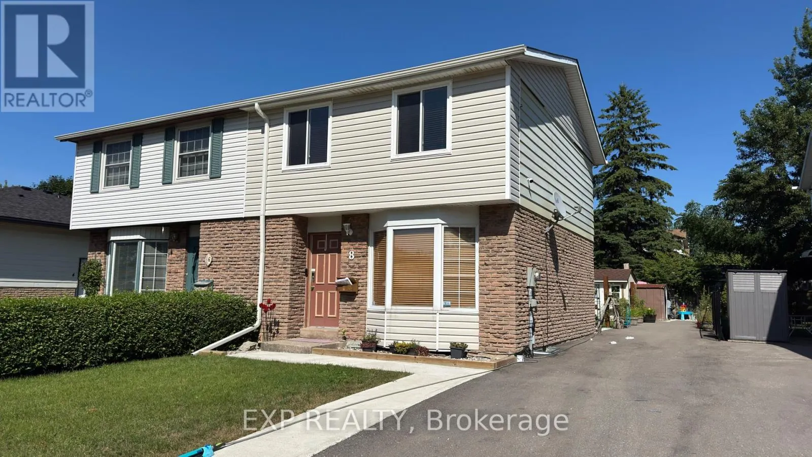 8 BALDWIN CIRCLE