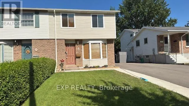 8 BALDWIN CIRCLE
