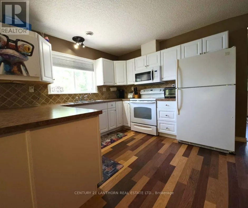 133 CARLETON COVE