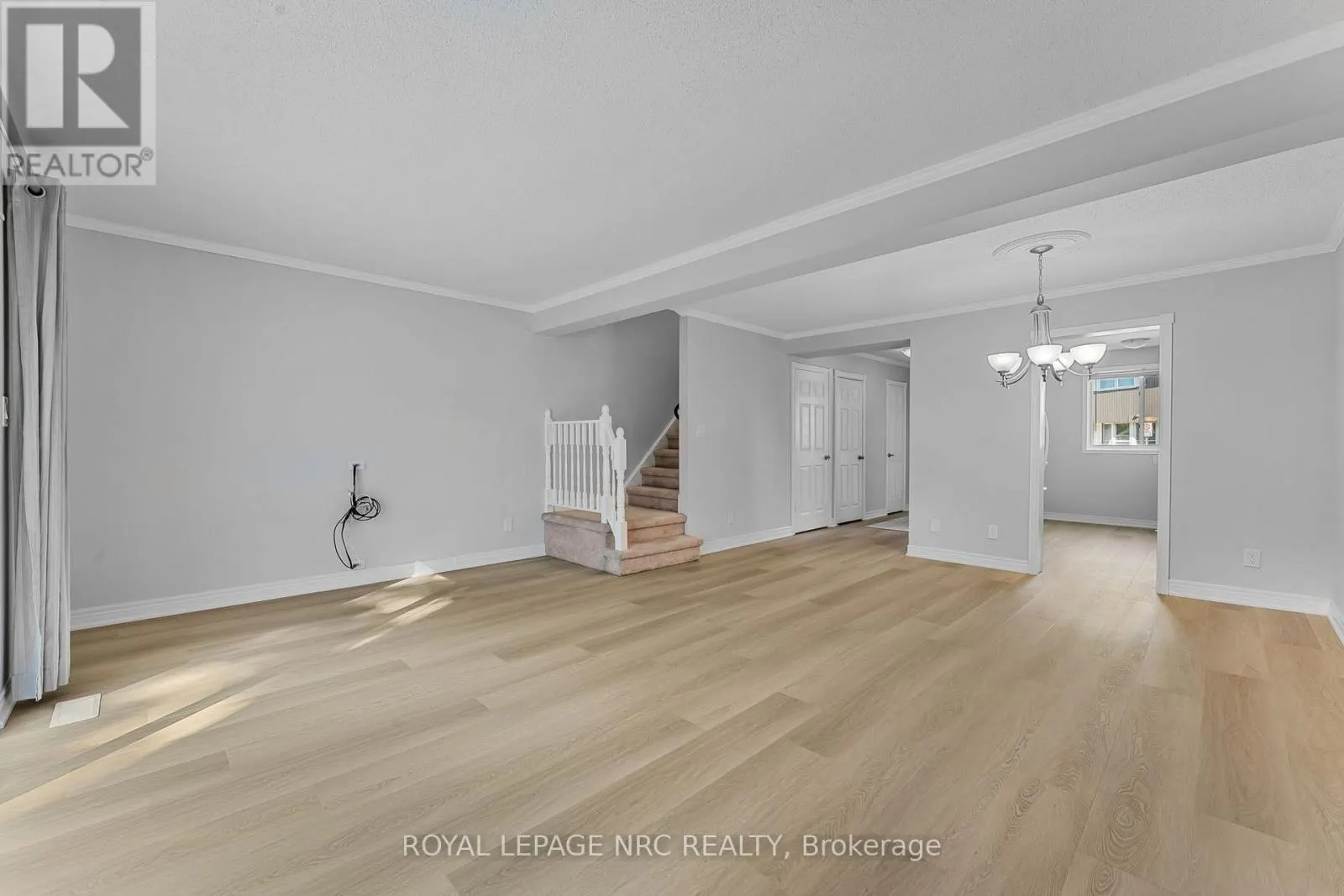 112 - 77 LINWELL ROAD, #112