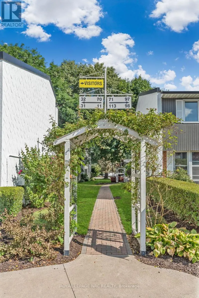 112 - 77 LINWELL ROAD, #112