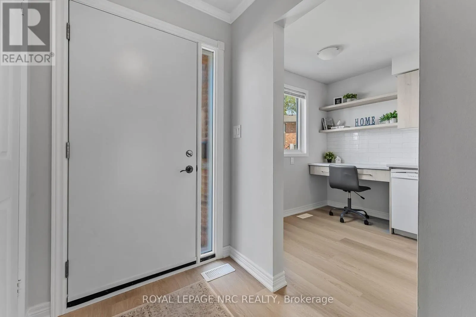 112 - 77 LINWELL ROAD, #112