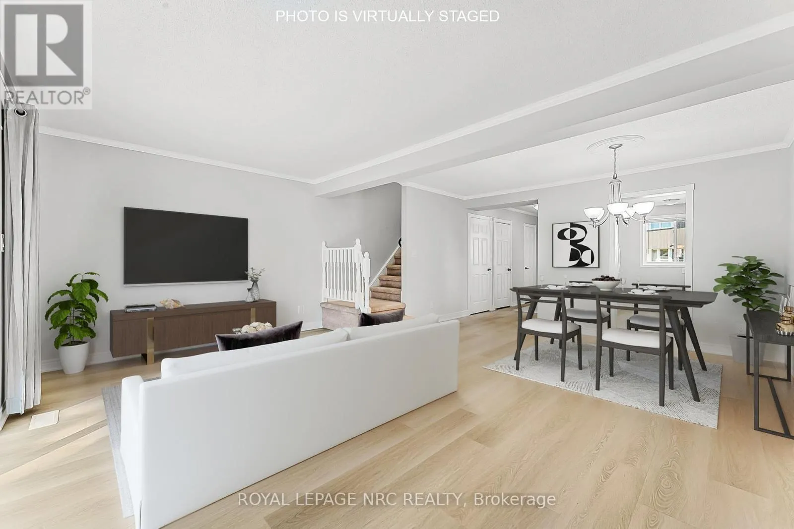 112 - 77 LINWELL ROAD, #112