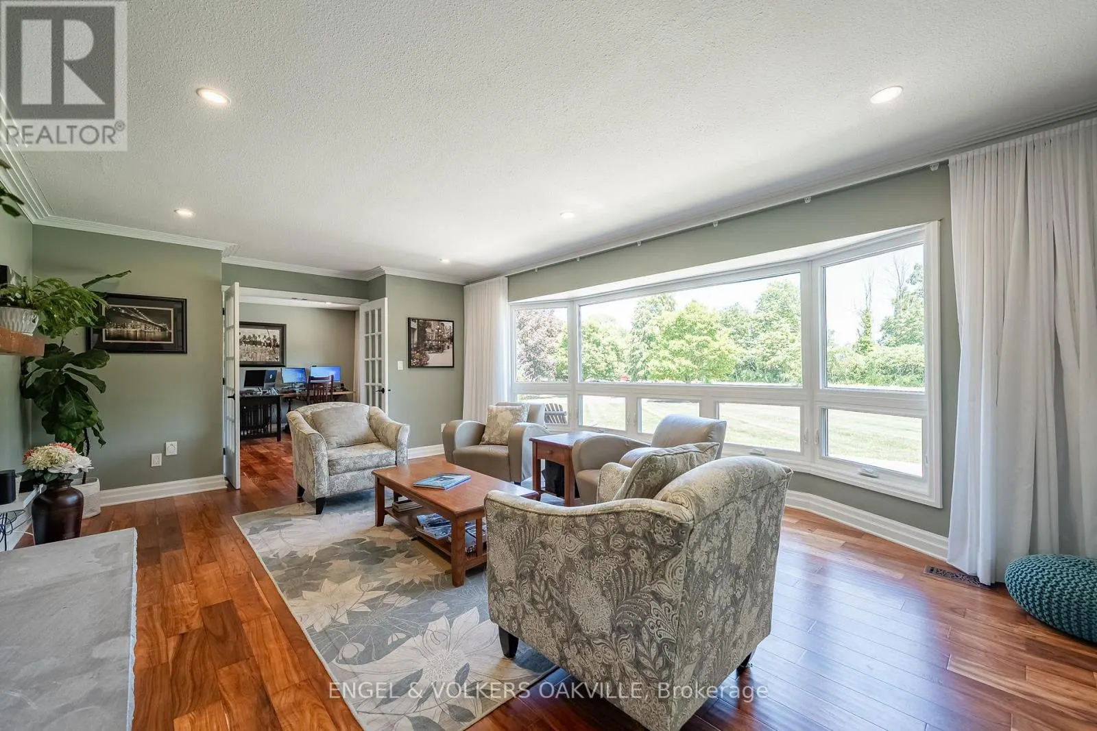15578 NIAGARA PARKWAY
