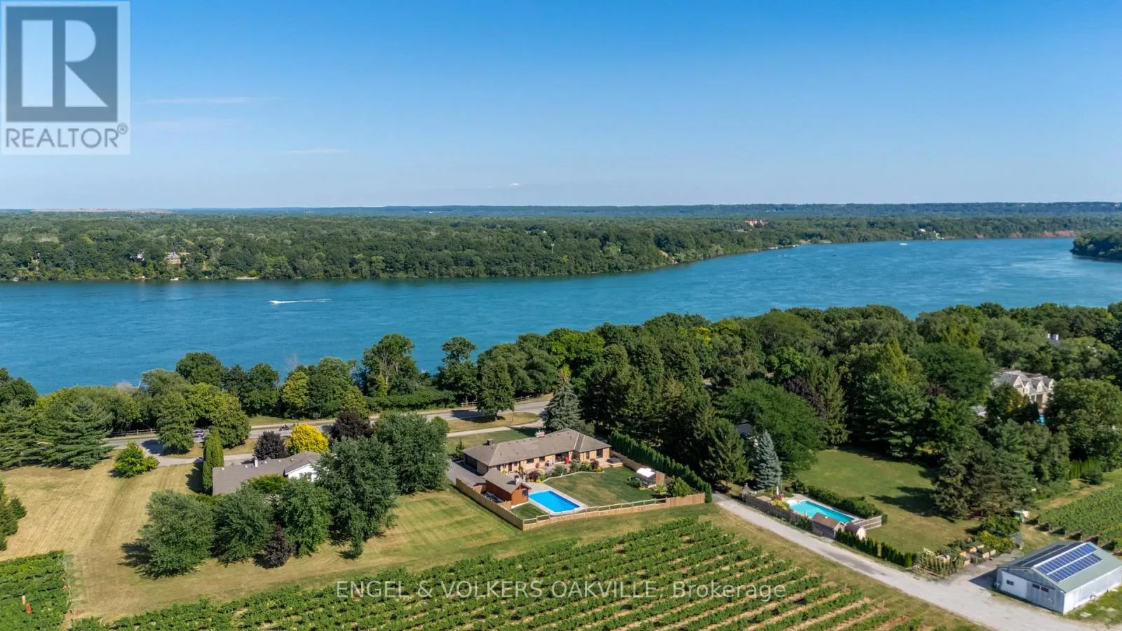 15578 NIAGARA PARKWAY