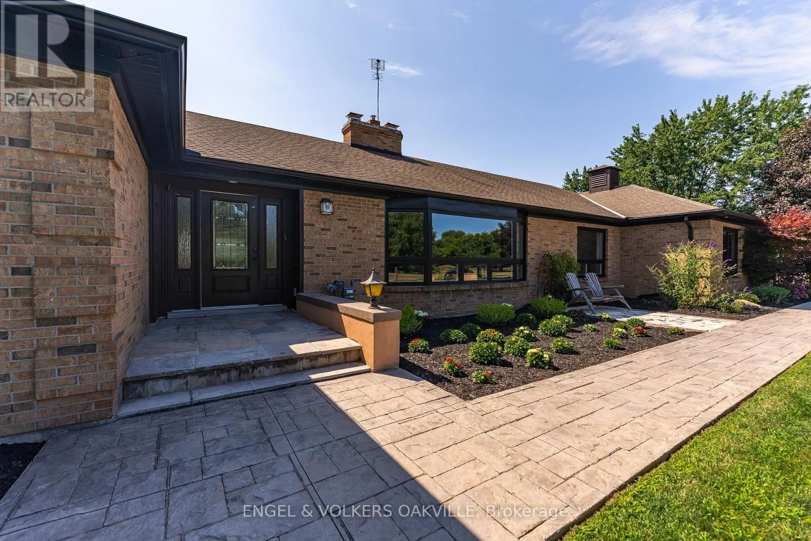 15578 NIAGARA PARKWAY