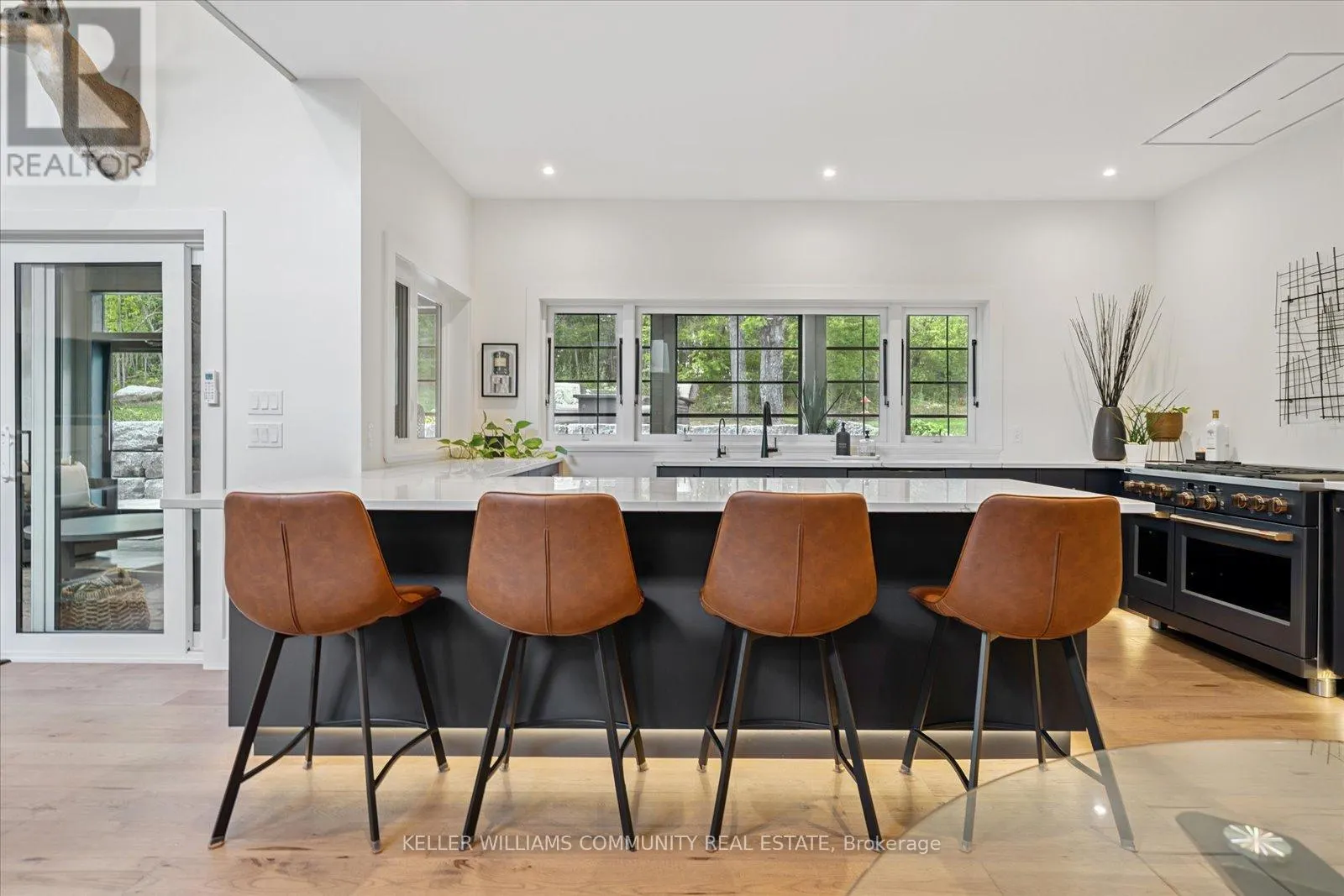 33 LAPLANTES ROAD