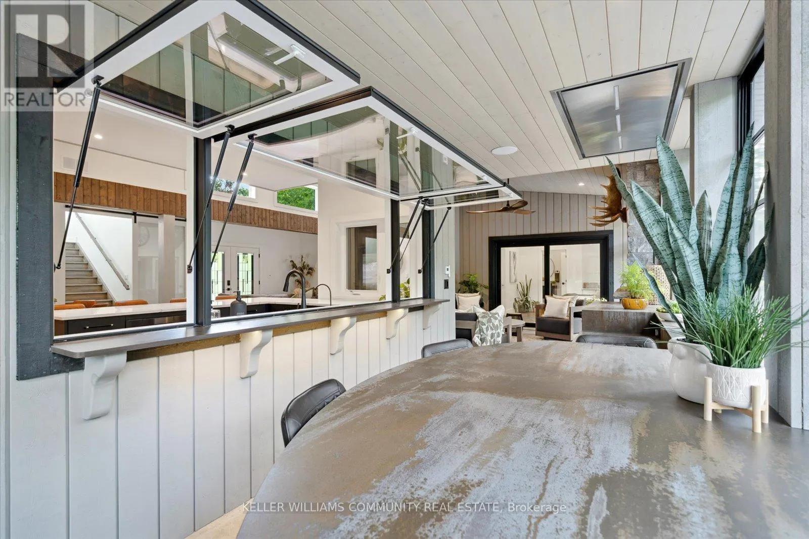 33 LAPLANTES ROAD