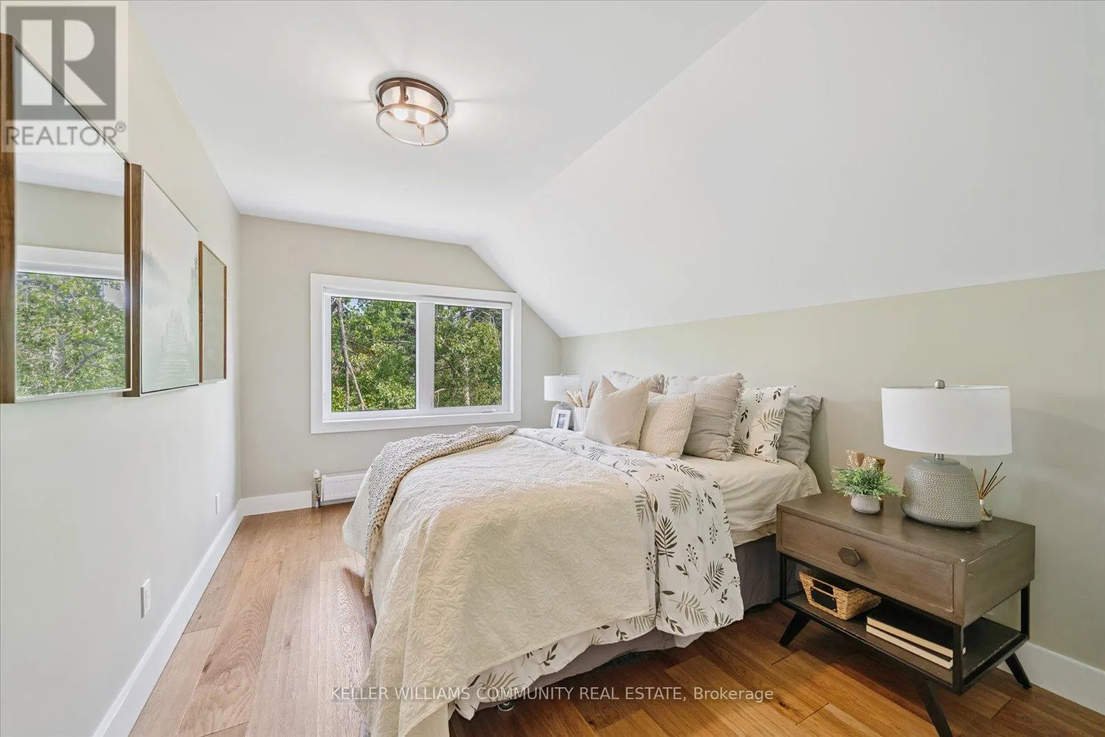 33 LAPLANTES ROAD