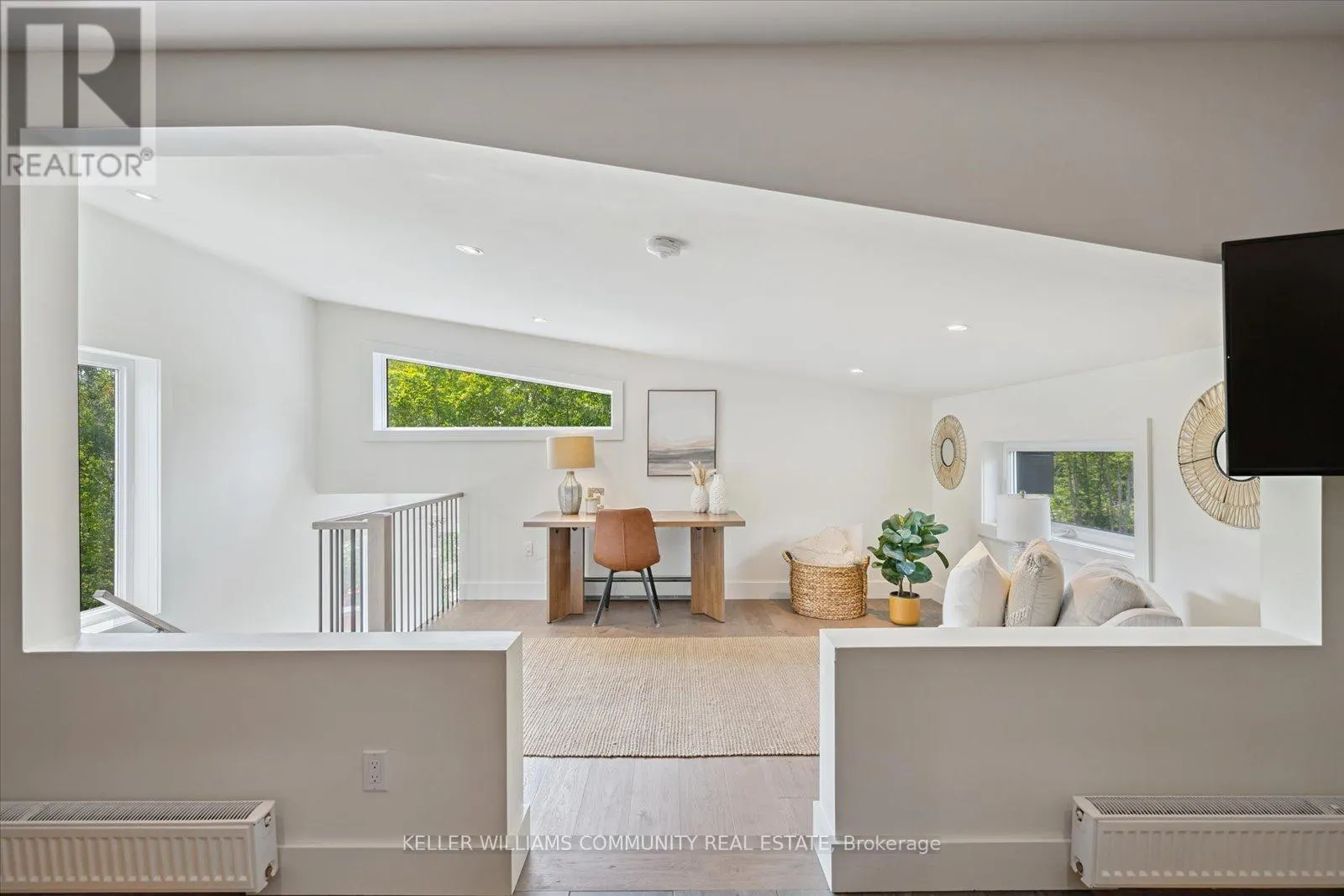 33 LAPLANTES ROAD