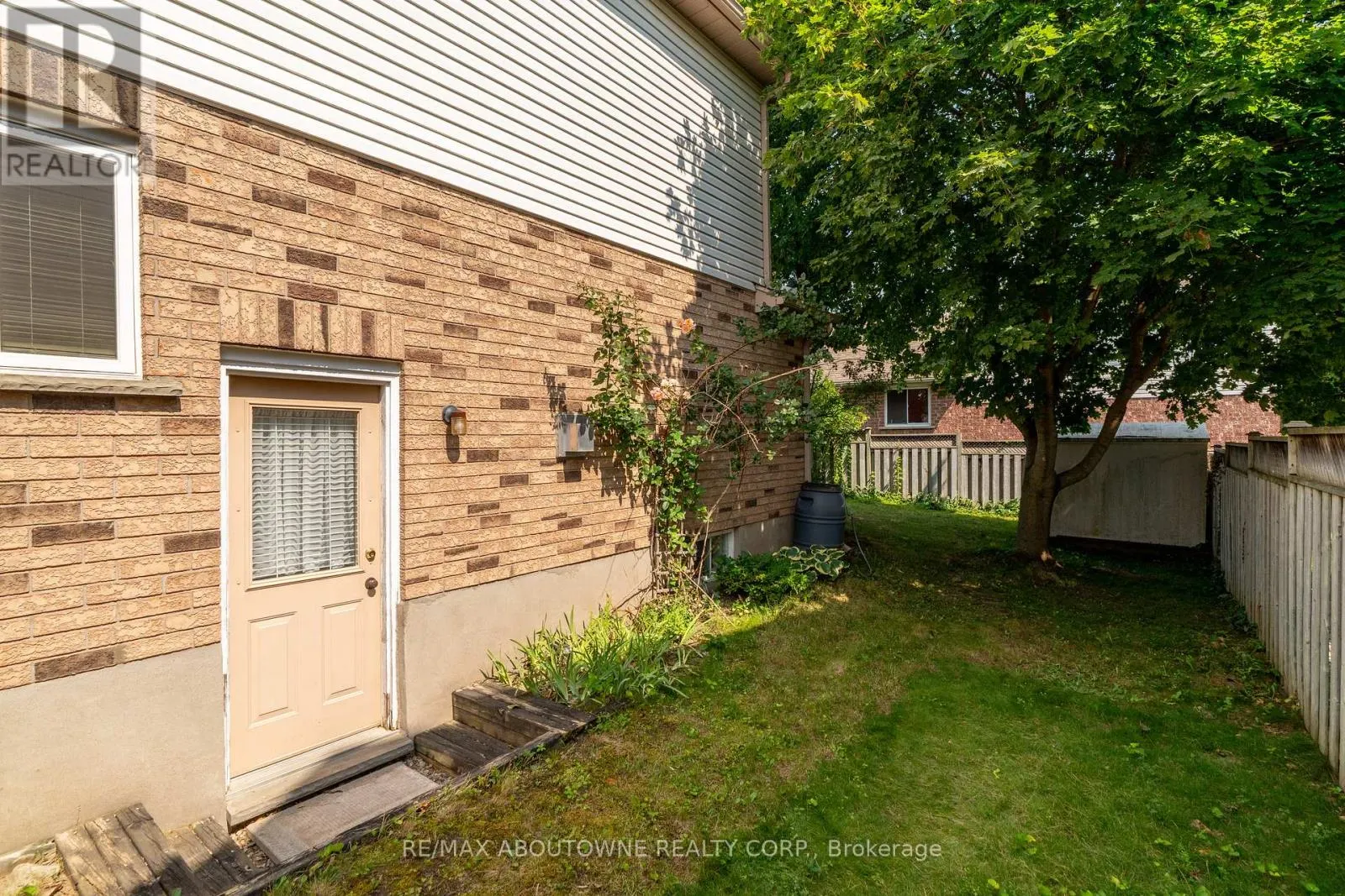 11 BUSHMILLS CRESCENT