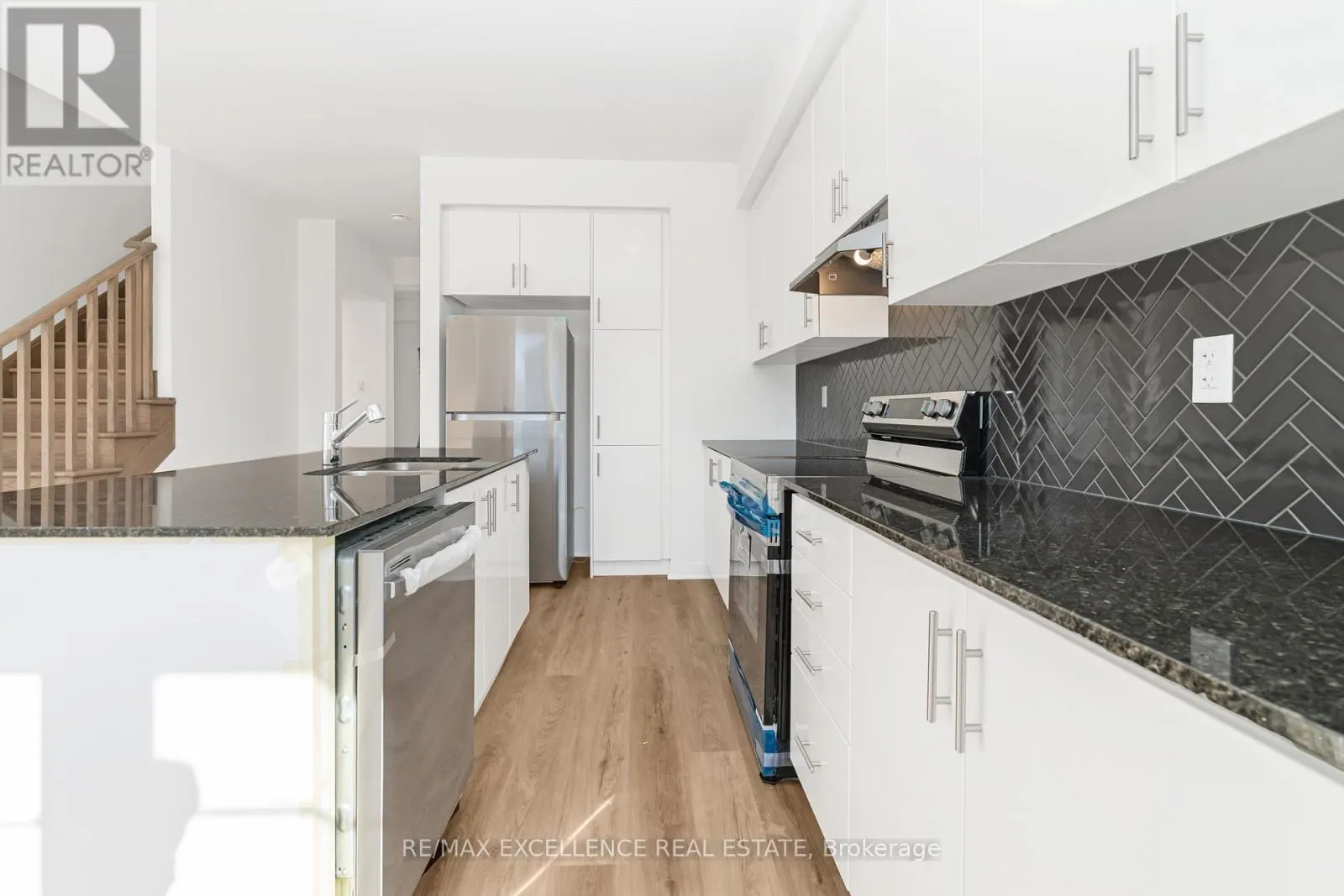 12 HINE ROAD