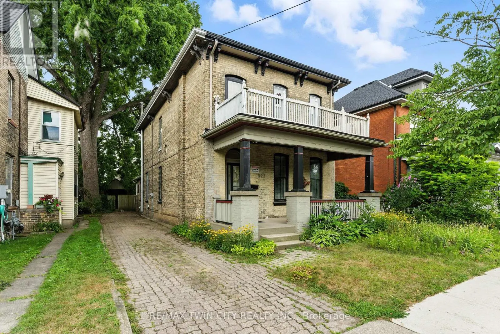 323 DALHOUSIE STREET