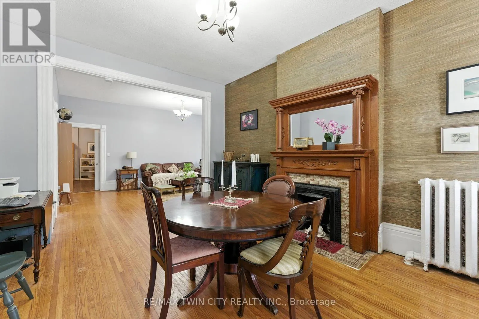 323 DALHOUSIE STREET