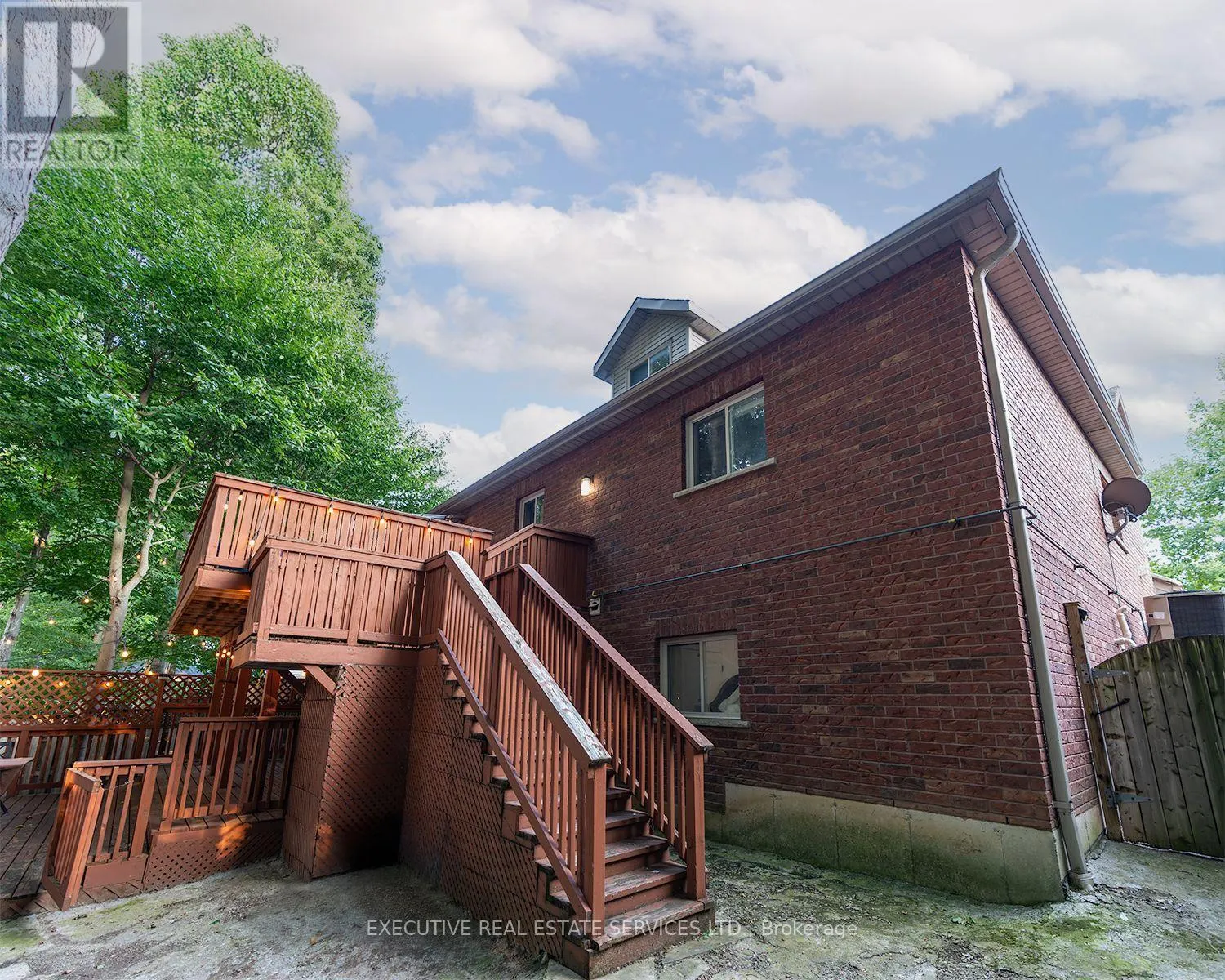 131 FORESTWAY TRAIL