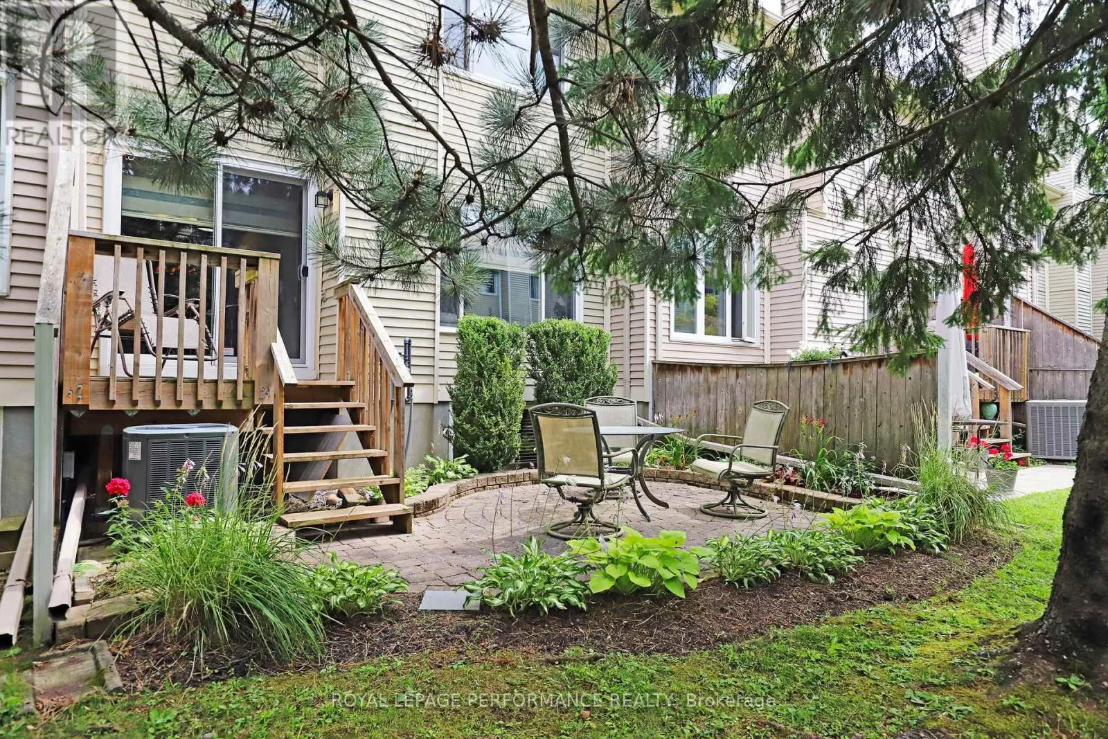 104 STONEBRIAR DRIVE