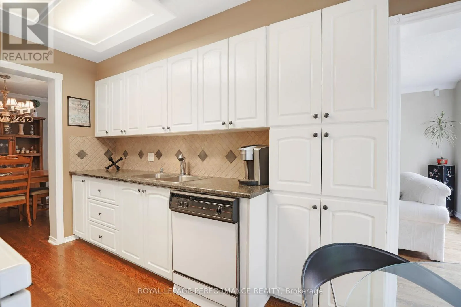 104 STONEBRIAR DRIVE