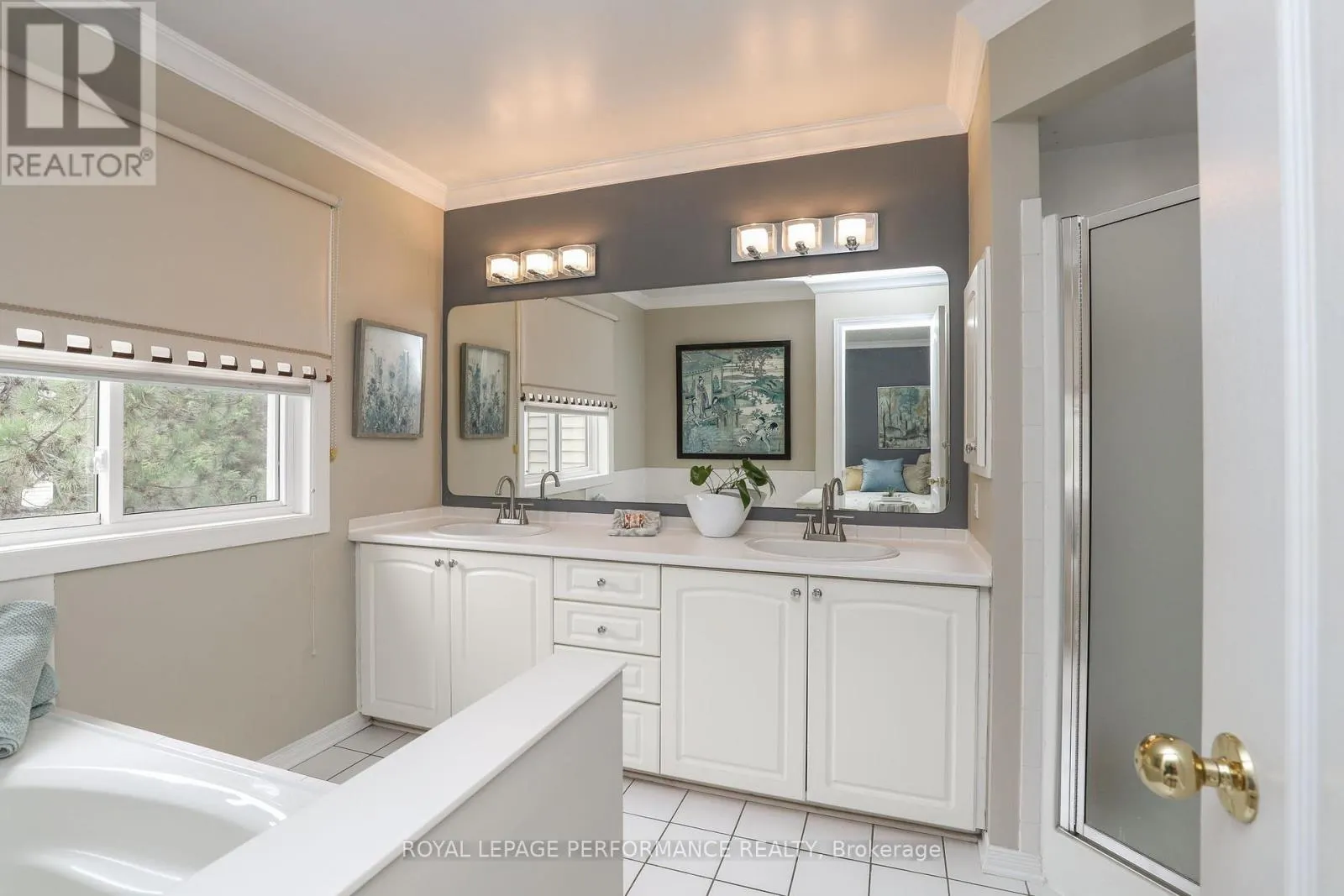 104 STONEBRIAR DRIVE