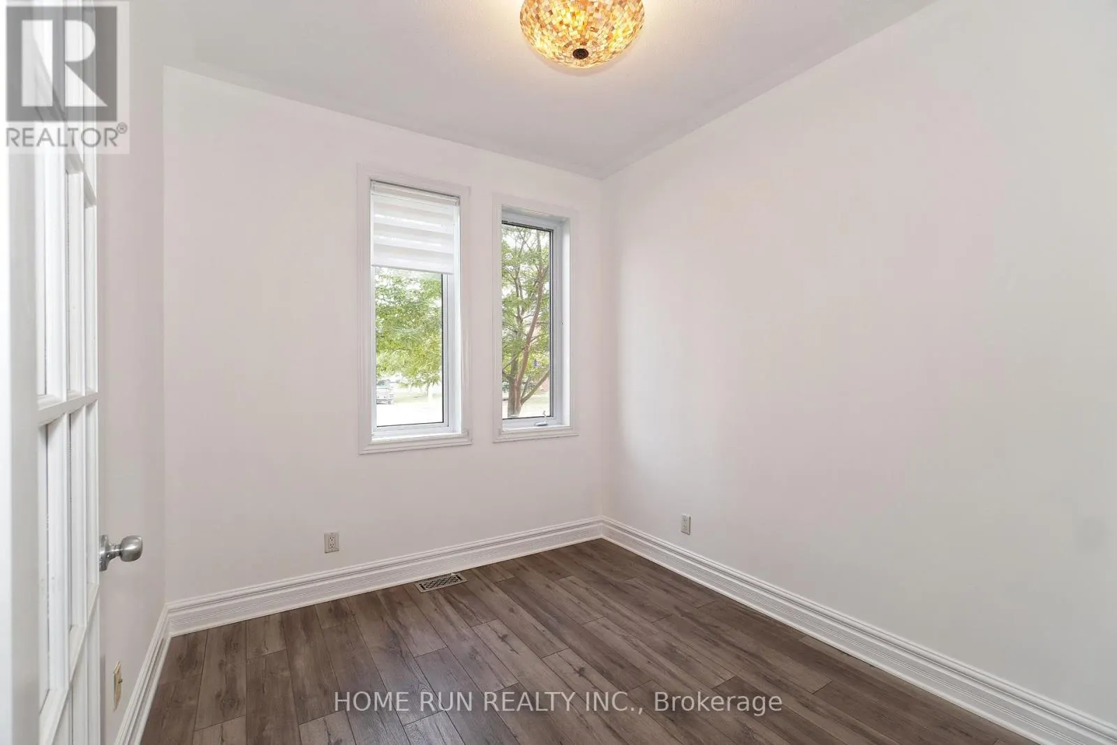 376 BALINROAN CRESCENT