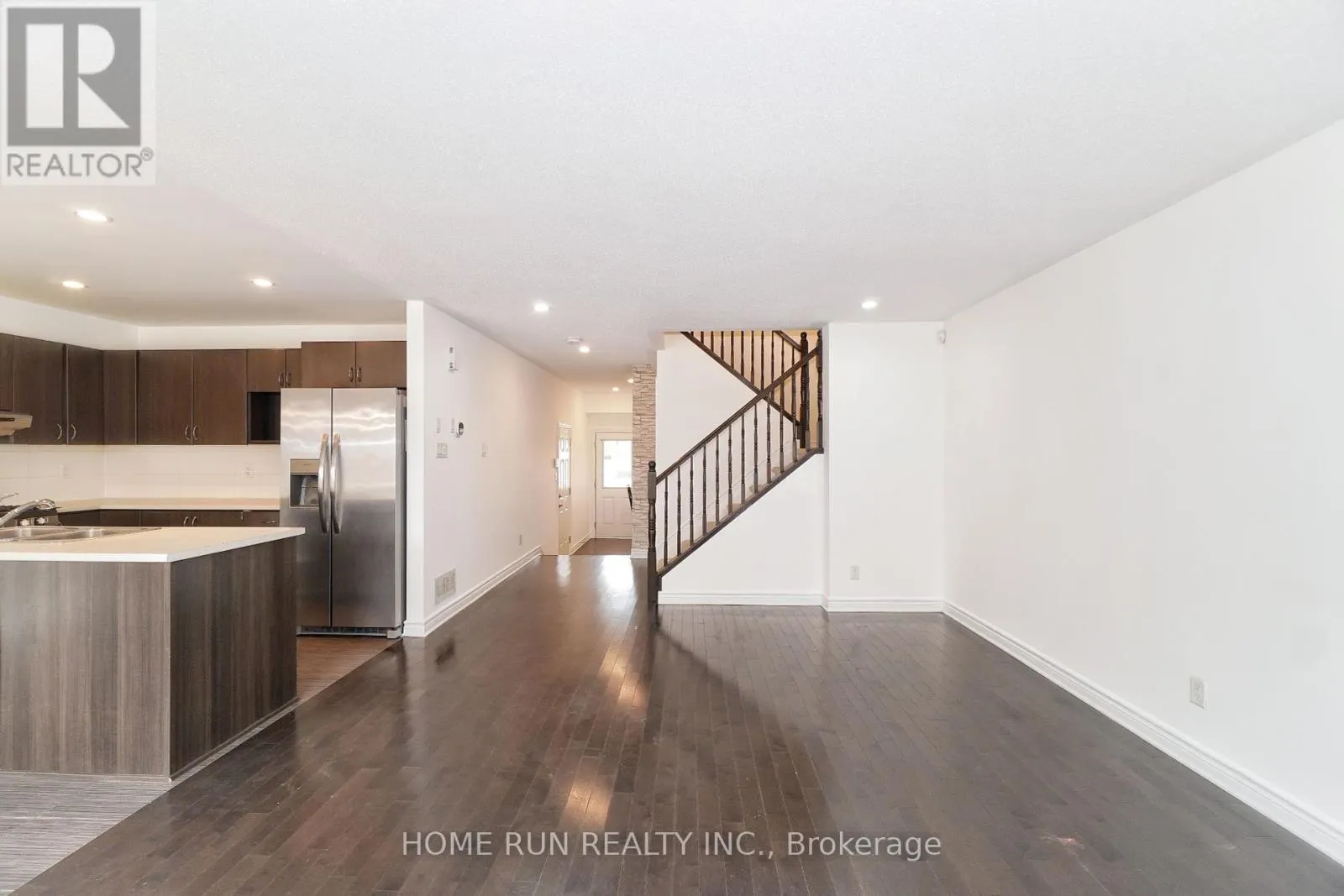 376 BALINROAN CRESCENT