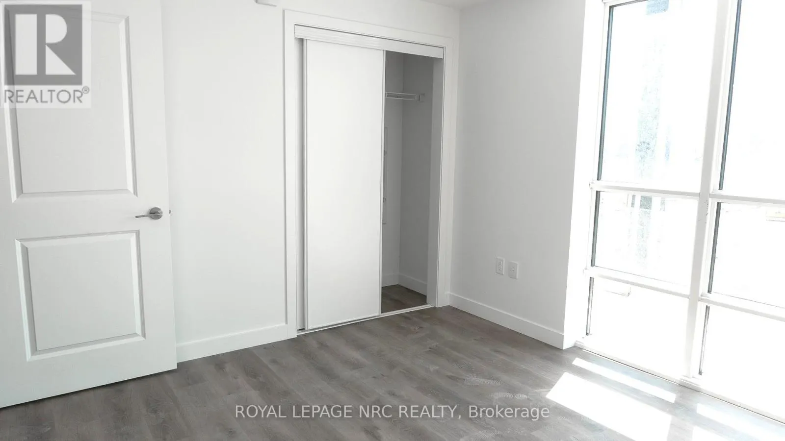 223 - 461 GREEN ROAD, #223