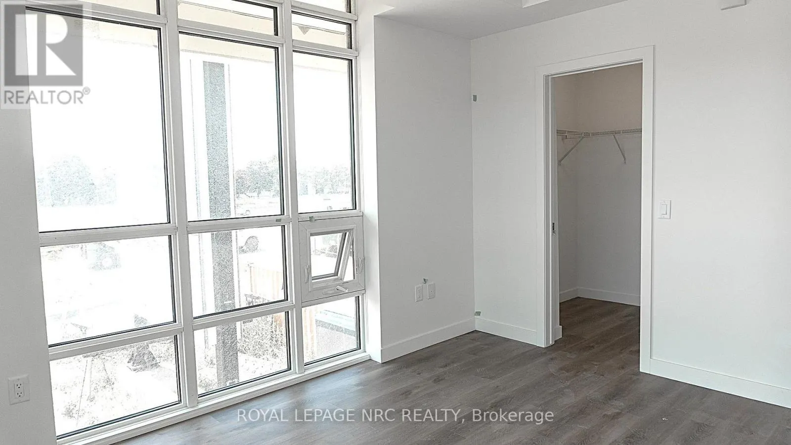 223 - 461 GREEN ROAD, #223