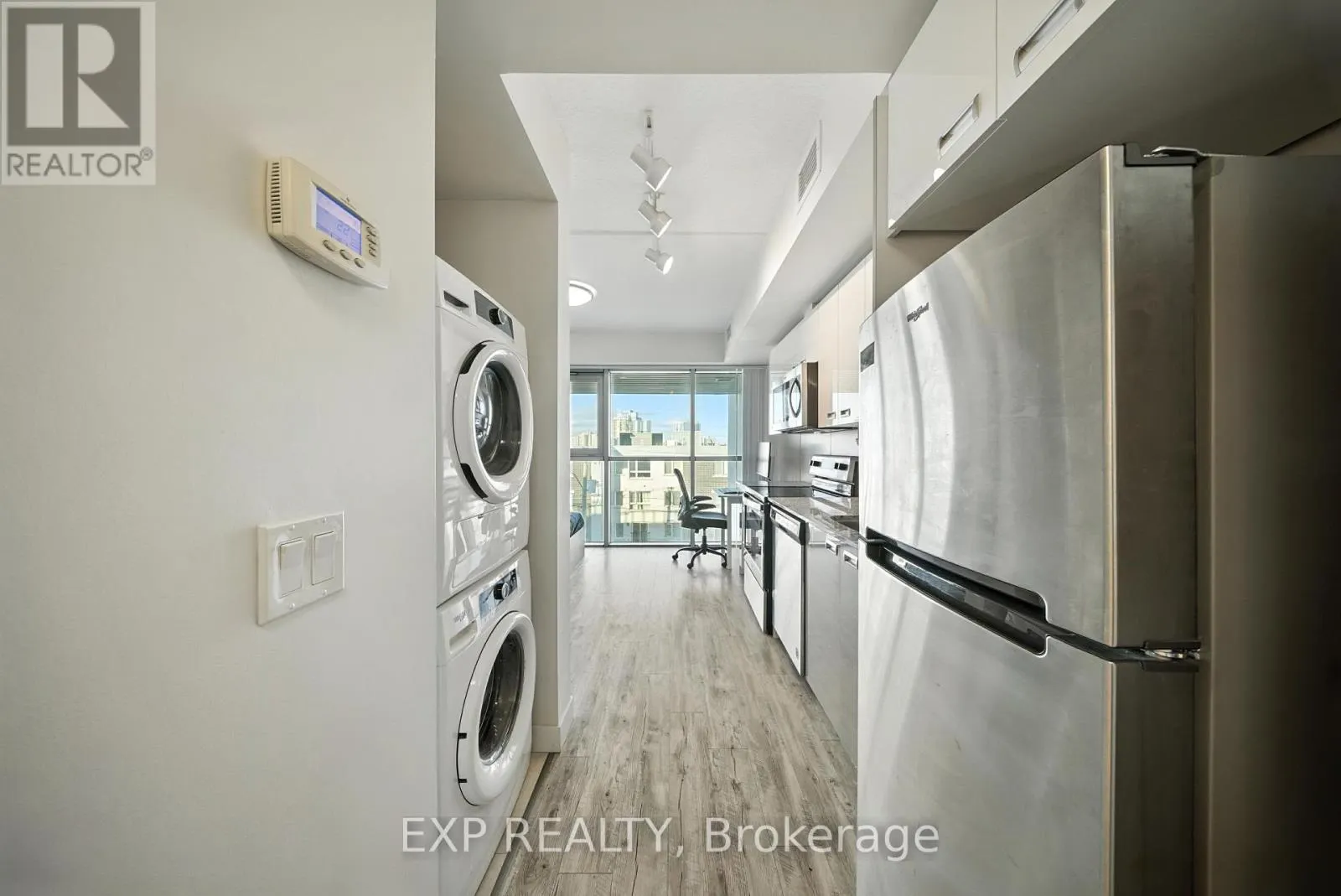408 - 257 HEMLOCK STREET