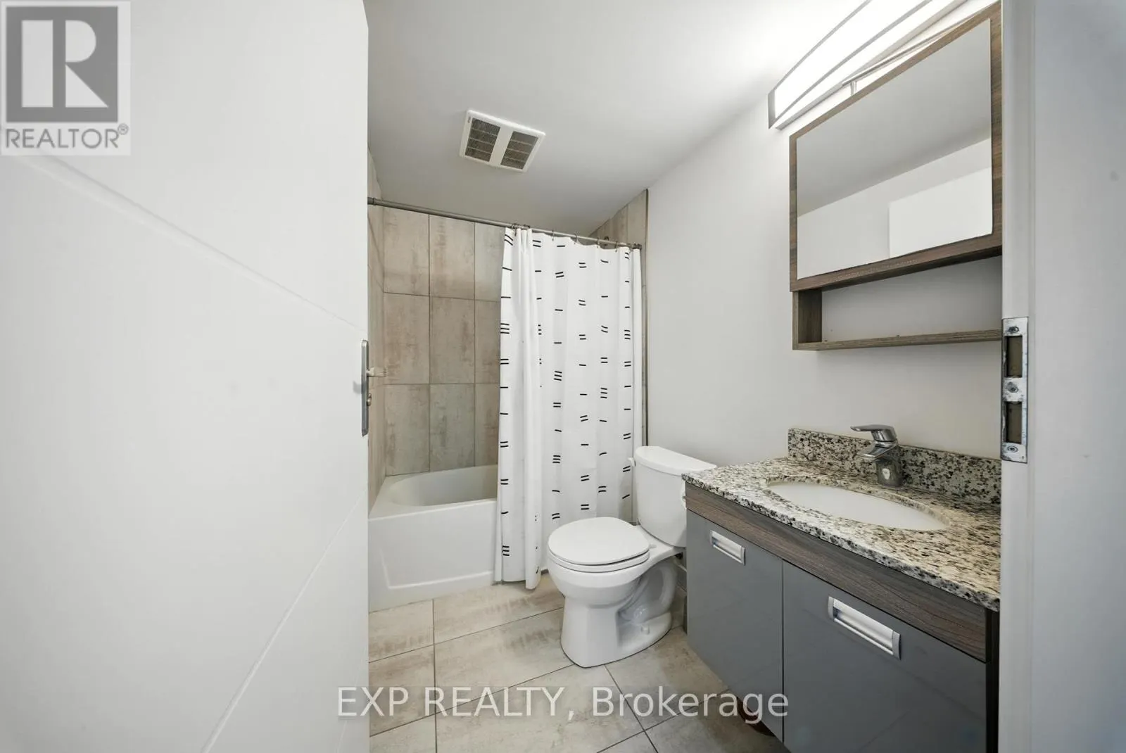 408 - 257 HEMLOCK STREET