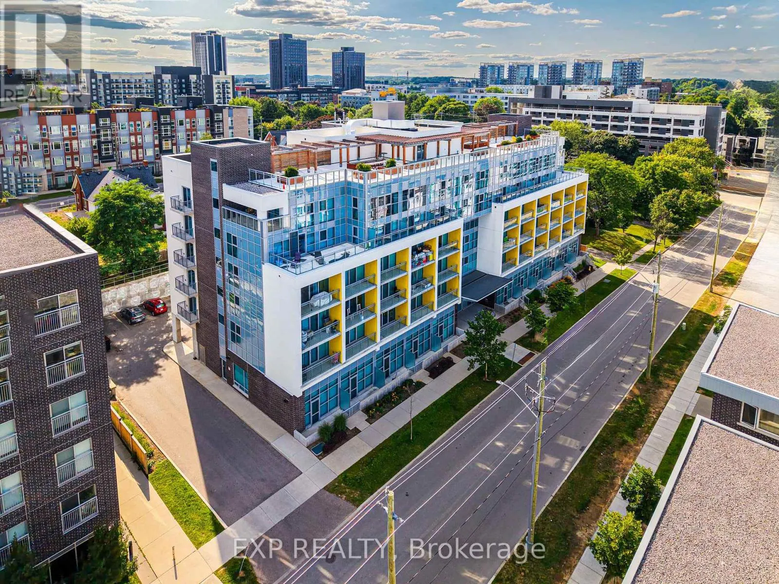408 - 257 HEMLOCK STREET
