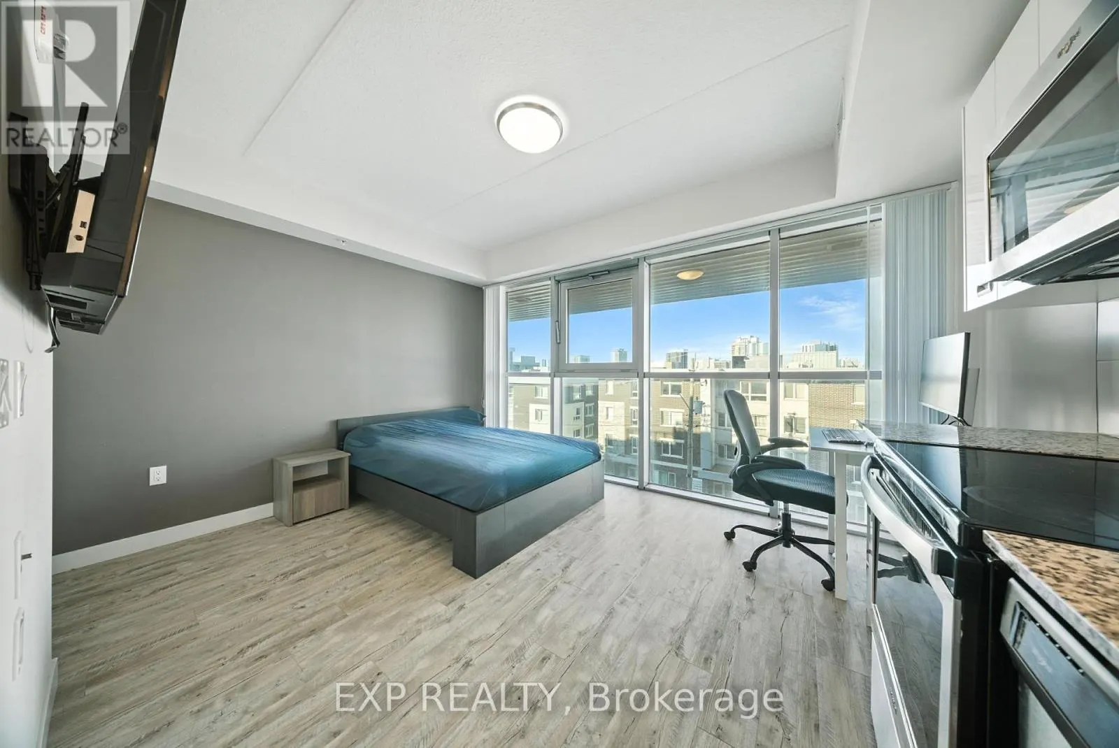 408 - 257 HEMLOCK STREET