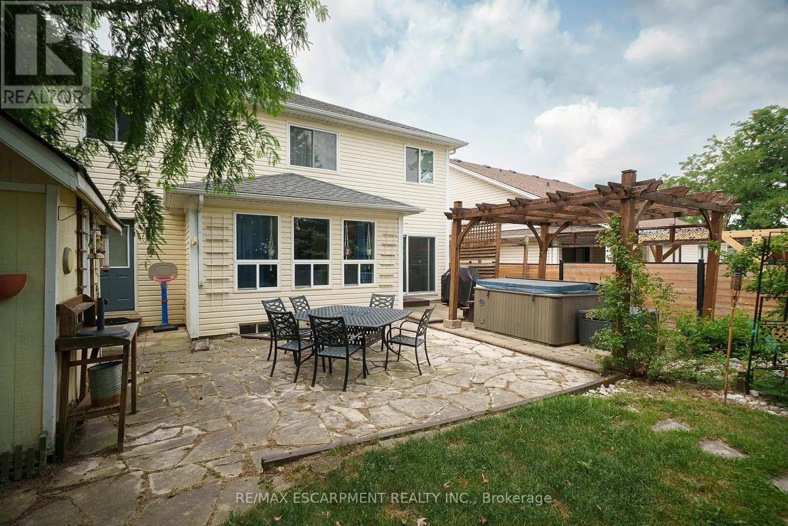 9 OSBORN AVENUE