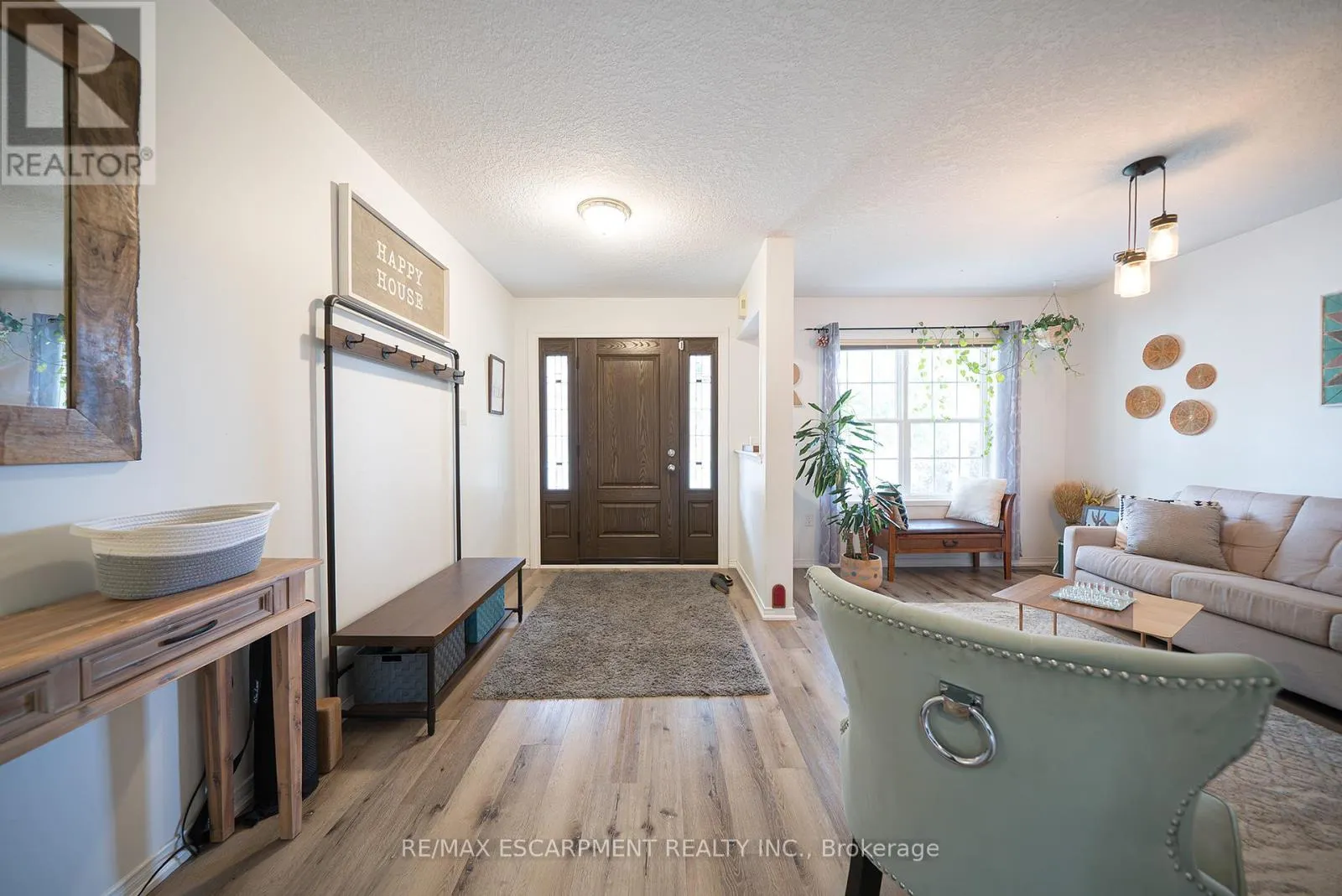 9 OSBORN AVENUE