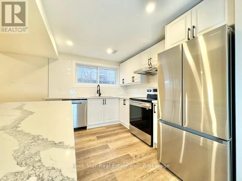 36 HIGHCOURT CRESCENT