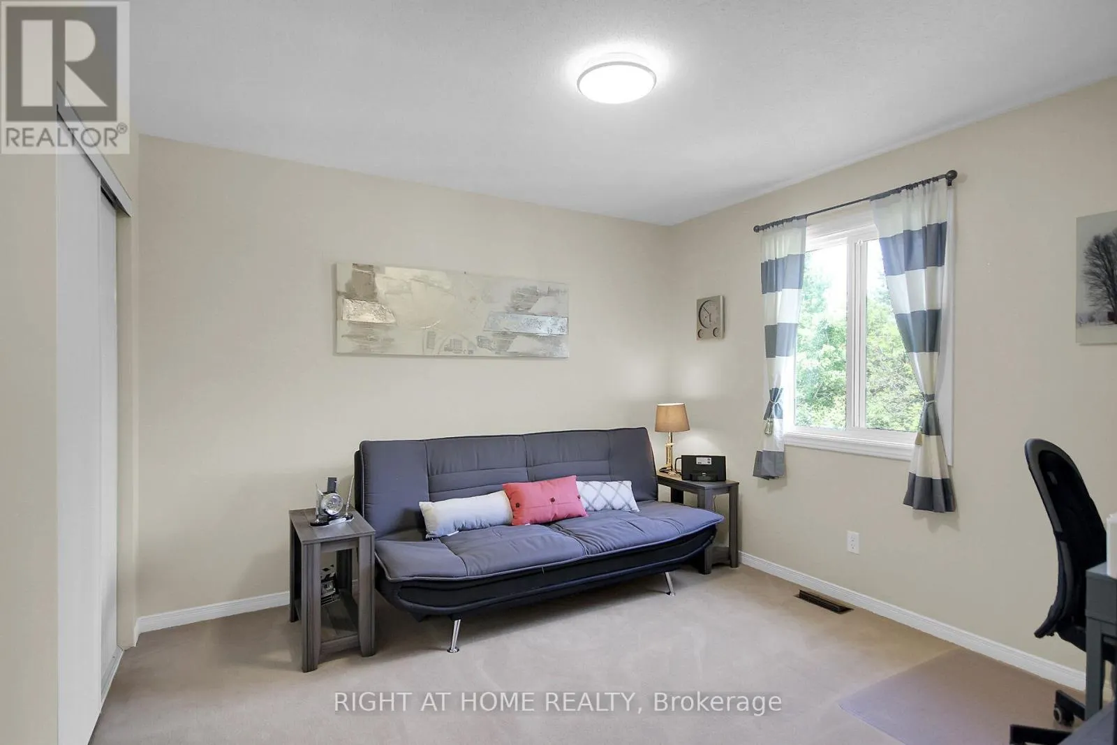 13 SIROCCO CRESCENT