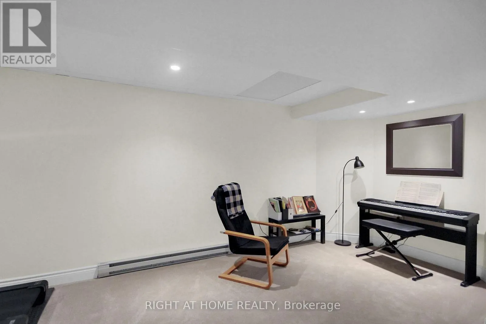 13 SIROCCO CRESCENT