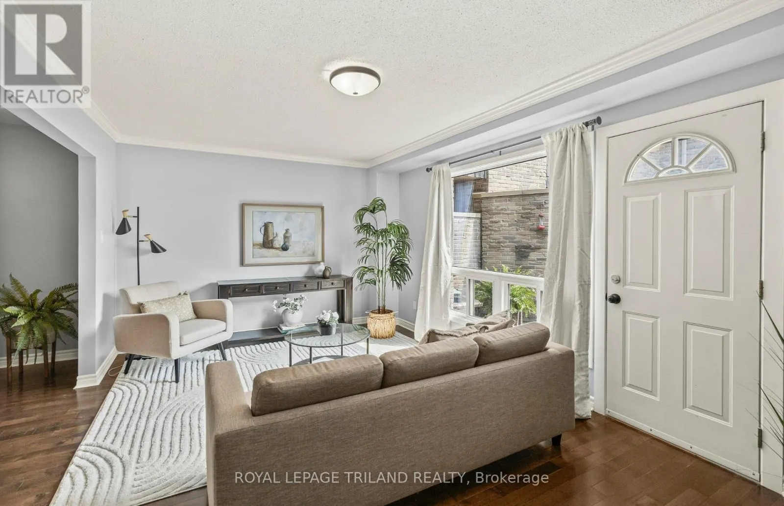 28 - 474 SOUTHDALE ROAD E, #28