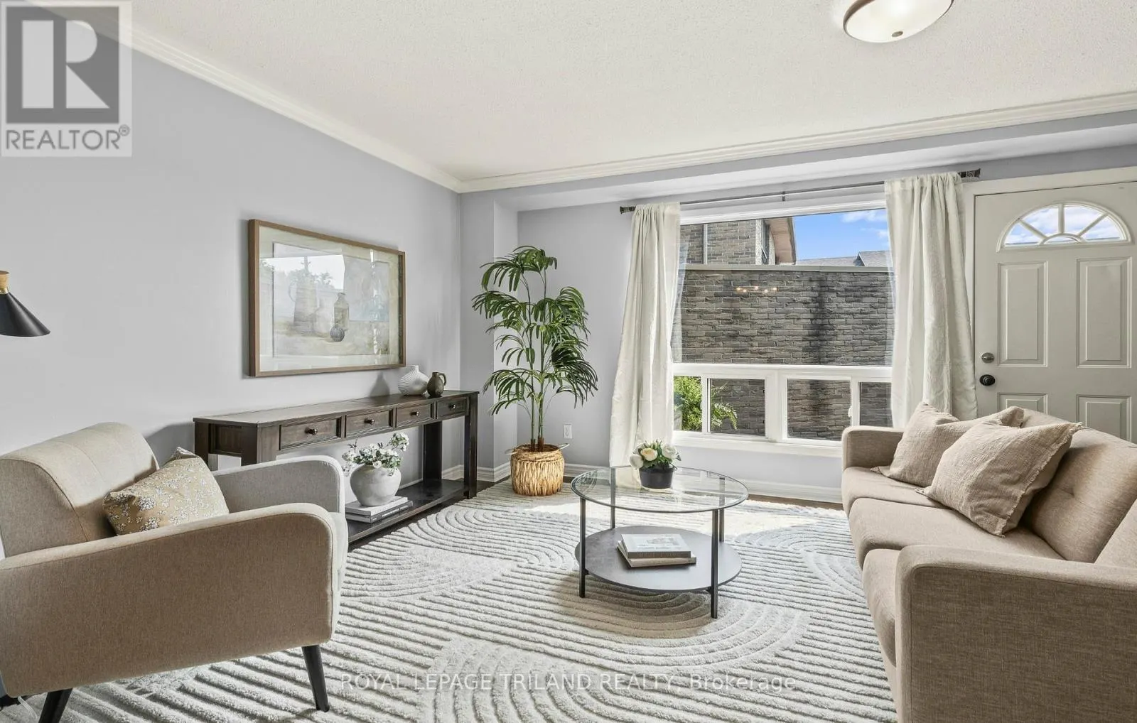 28 - 474 SOUTHDALE ROAD E, #28