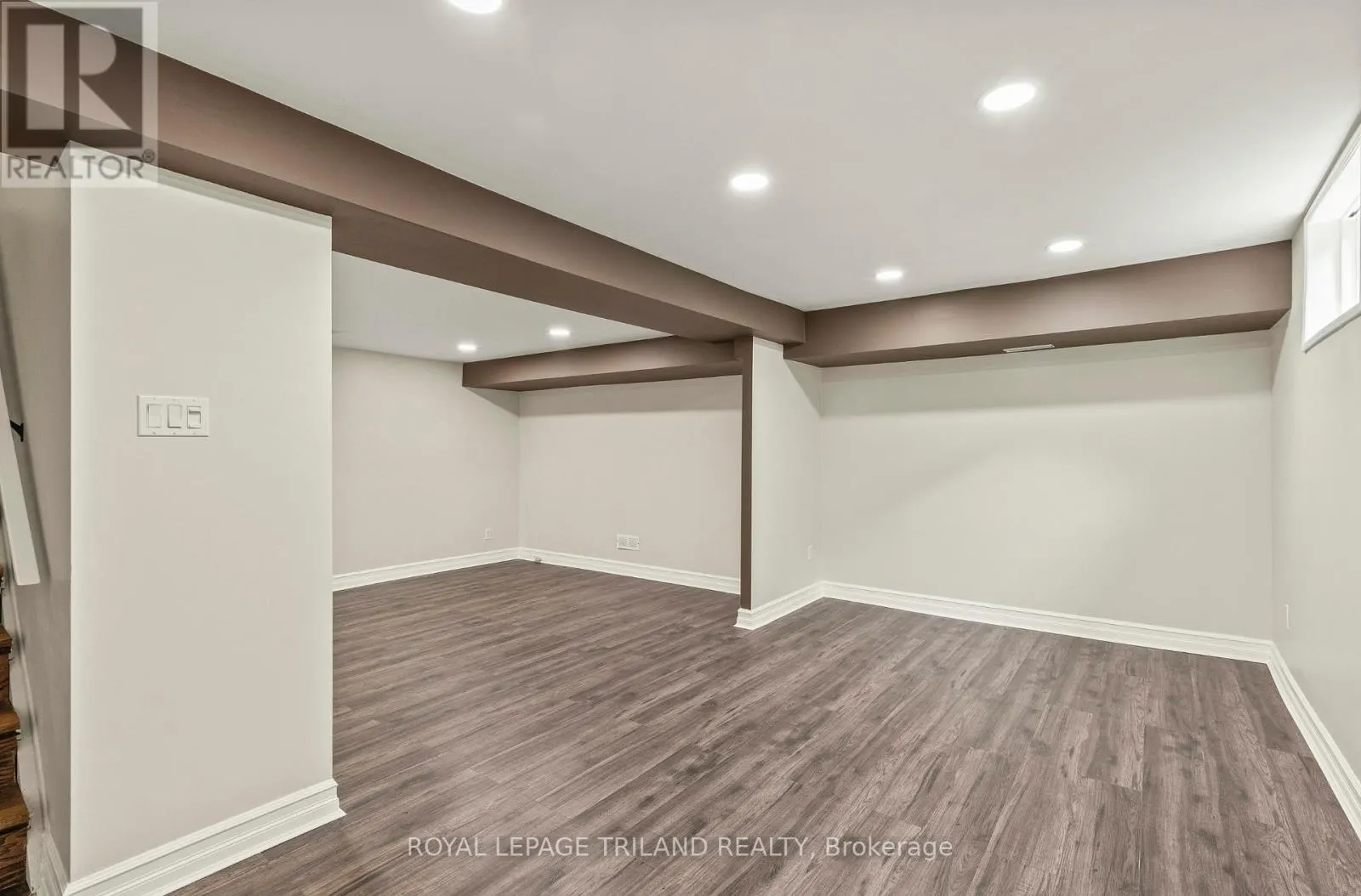28 - 474 SOUTHDALE ROAD E, #28