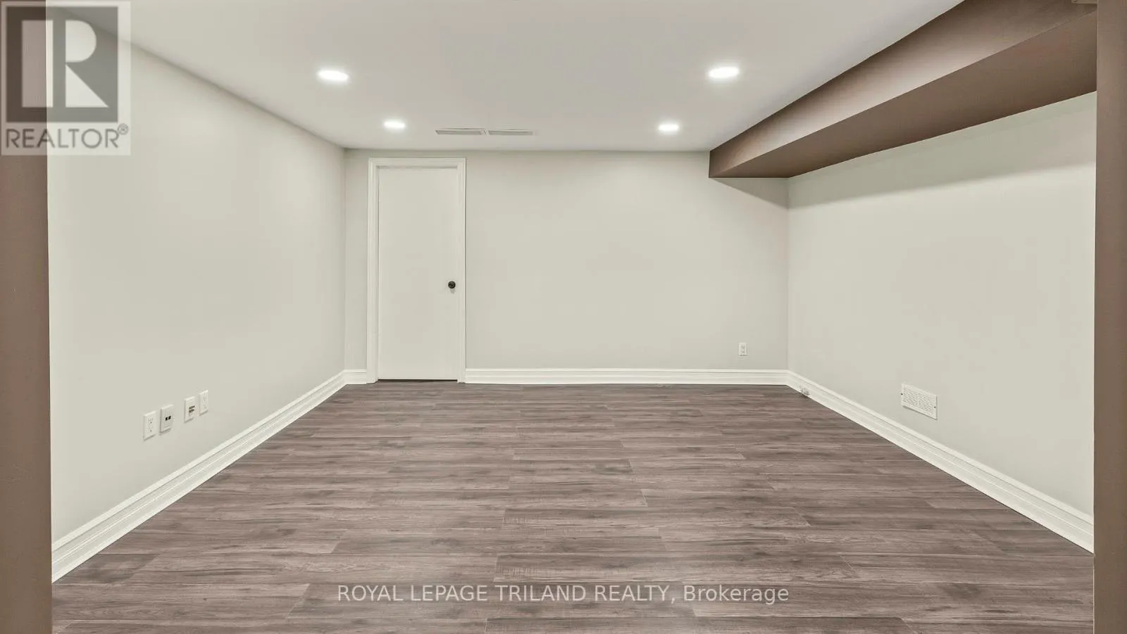 28 - 474 SOUTHDALE ROAD E, #28